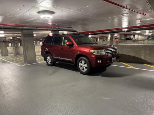 2013 Toyota Land Cruiser Base