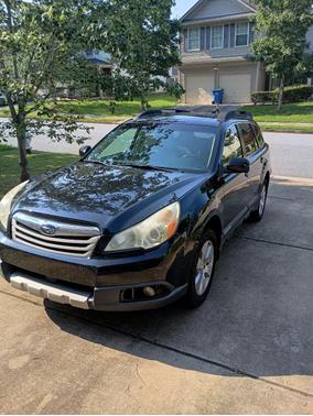 Black 2011 Subaru Outback 3.6 R Limited