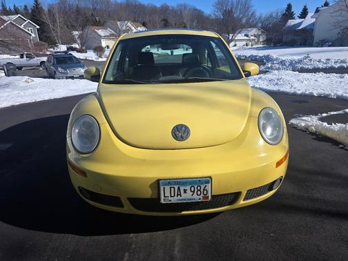 2006 Volkswagen New Beetle 2.5