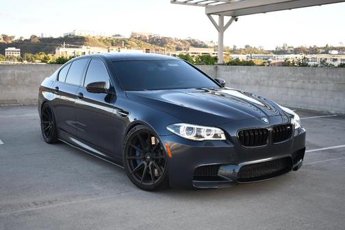Gray 2015 BMW M5 Base