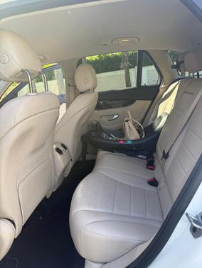 White 2022 Mercedes-Benz GLC 300 Base