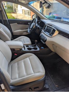 Black 2017 Kia Sorento EX