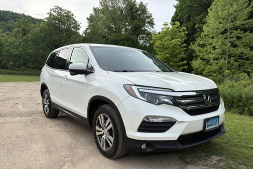 White 2017 Honda Pilot EX-L