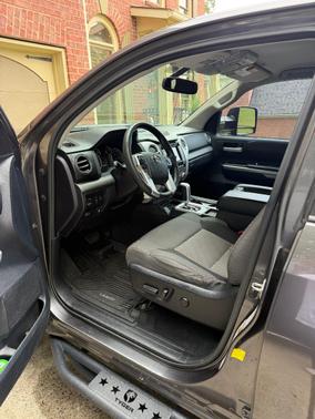 Gray 2016 Toyota Tundra SR5