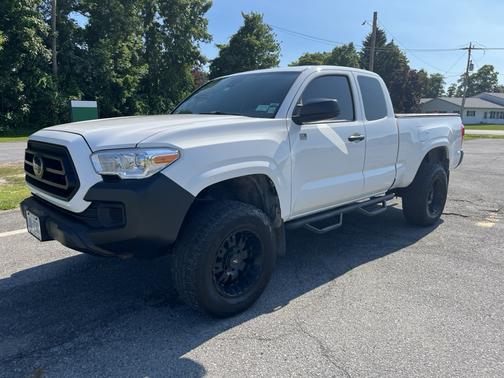 White 2021 Toyota Tacoma SR