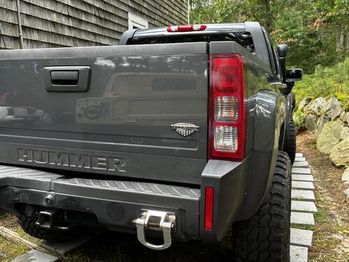 Gray 2009 Hummer H3T Alpha
