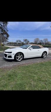 White 2015 Chevrolet Camaro 2SS