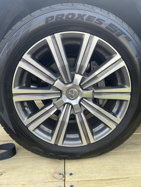 2016 Lexus LX 570 Base