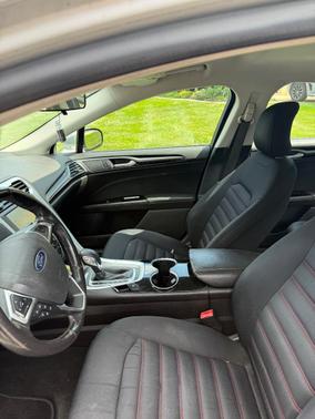 Silver 2016 Ford Fusion SE