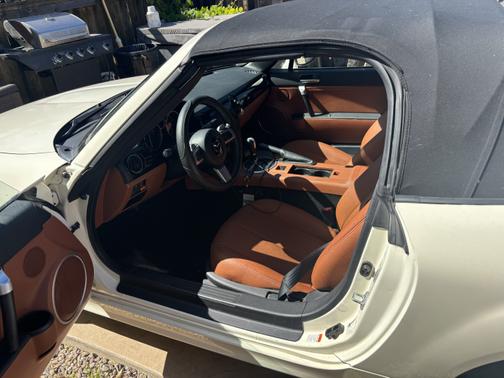 2006 Mazda MX-5 Miata Grand Touring