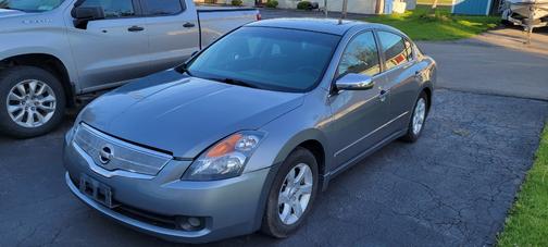 Gray 2009 Nissan Altima 2.5 S