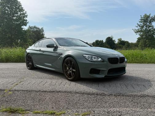 Green 2014 BMW M6 Base
