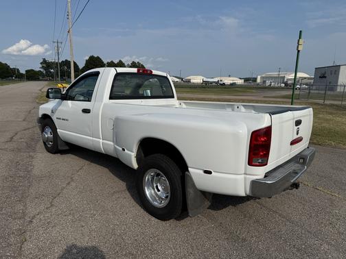 White 2006 Dodge Ram 3500 ST DRW