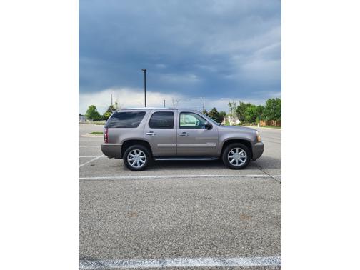 2011 GMC Yukon Denali