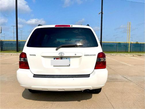 White 2006 Toyota Highlander Base