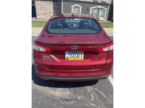 2014 Ford Fusion SE