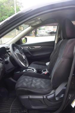Black 2015 Nissan Rogue S