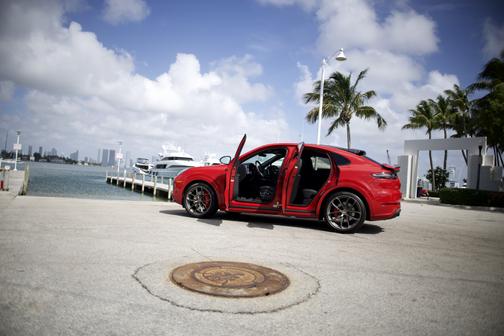 2021 Porsche Cayenne GTS Coupe AWD