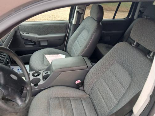 2003 Ford Explorer XLS