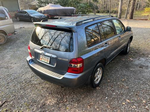 Blue 2007 Toyota Highlander Base