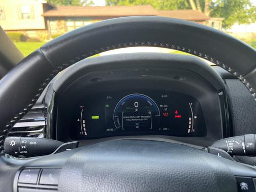 White 2025 Toyota Camry SE