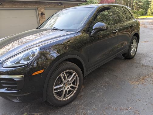 2016 Porsche Cayenne Base