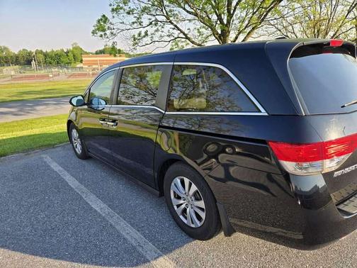 Black 2016 Honda Odyssey EX-L