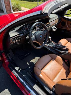 Red 2009 BMW 335 i