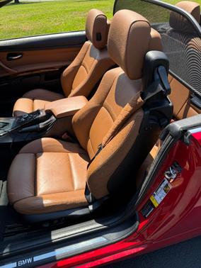 Red 2009 BMW 335 i