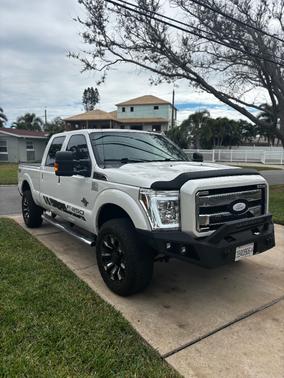 White 2012 Ford F-250 Lariat