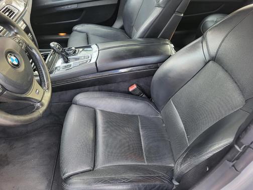 Silver 2015 BMW 750 i
