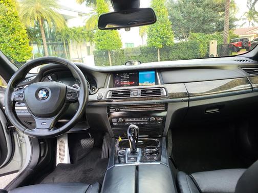 Silver 2015 BMW 750 i