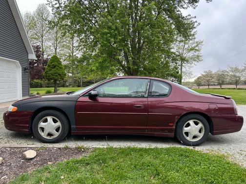 Brown 2001 Chevrolet Monte Carlo LS