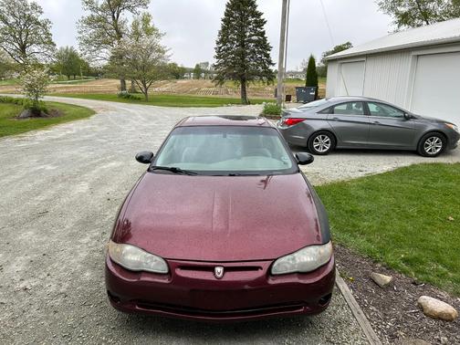 Brown 2001 Chevrolet Monte Carlo LS