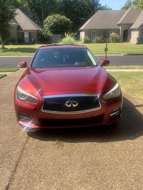 2015 INFINITI Q50 Premium