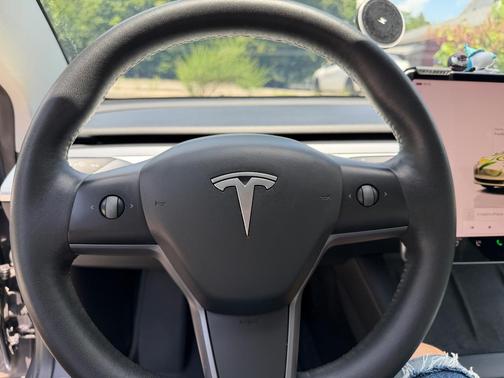 Gray 2022 Tesla Model 3 Base