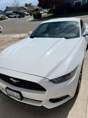 White 2016 Ford Mustang EcoBoost Premium