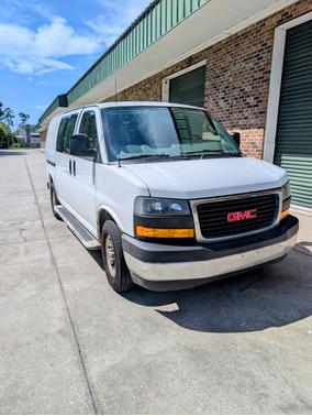 White 2018 GMC Savana 2500 Work Van