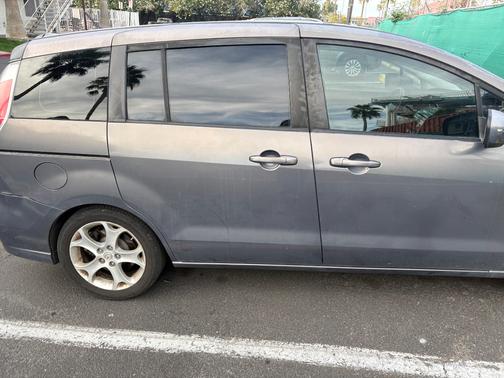 2010 Mazda Mazda5 Sport