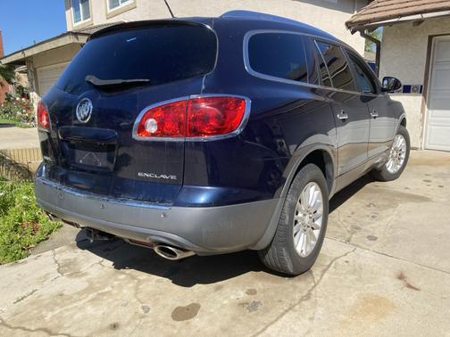 Blue 2012 Buick Enclave Leather