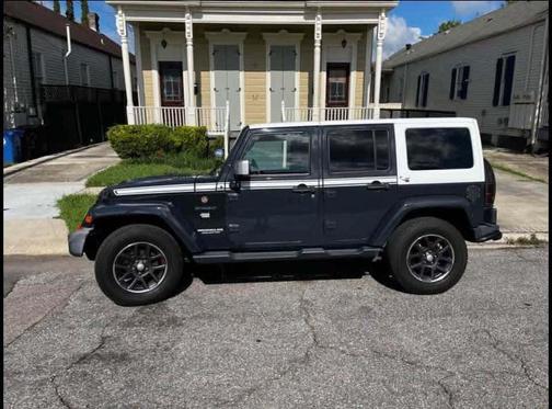 Gray 2017 Jeep Wrangler Unlimited Sahara
