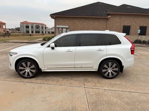 2023 Volvo XC90 B6 Ultimate 6 Passenger