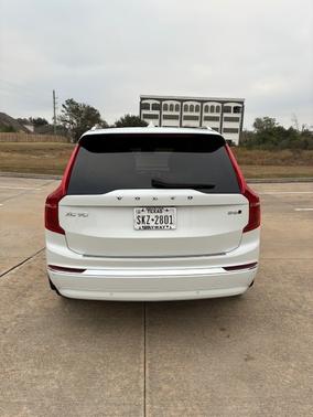 2023 Volvo XC90 B6 Ultimate 6 Passenger