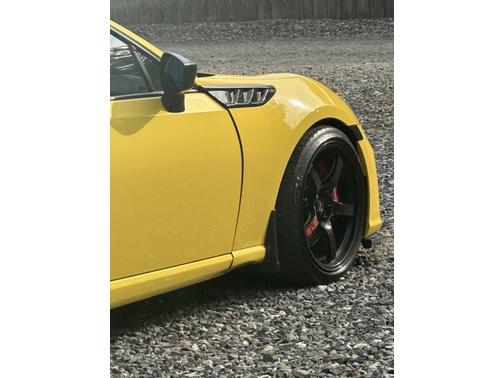 2017 Subaru BRZ Series.Yellow