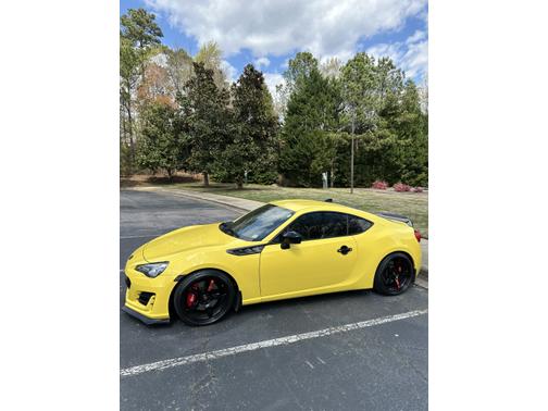 2017 Subaru BRZ Series.Yellow