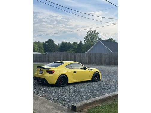 2017 Subaru BRZ Series.Yellow