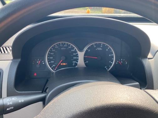Gray 2005 Chevrolet Equinox LS