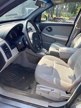 Gray 2005 Chevrolet Equinox LS