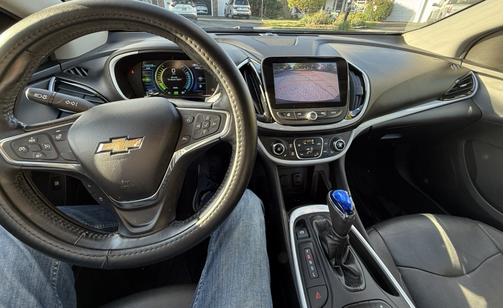 Black 2017 Chevrolet Volt LT