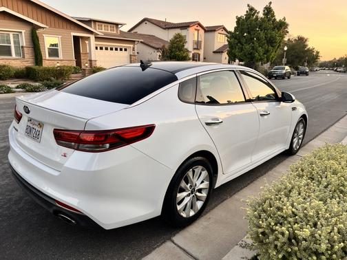 2018 Kia Optima S